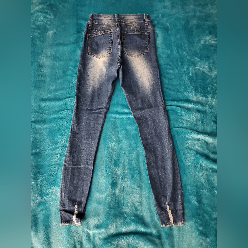 Women's Bottoms Up Distressed Skinny Jeans Size 3 - Picture 2 of 9